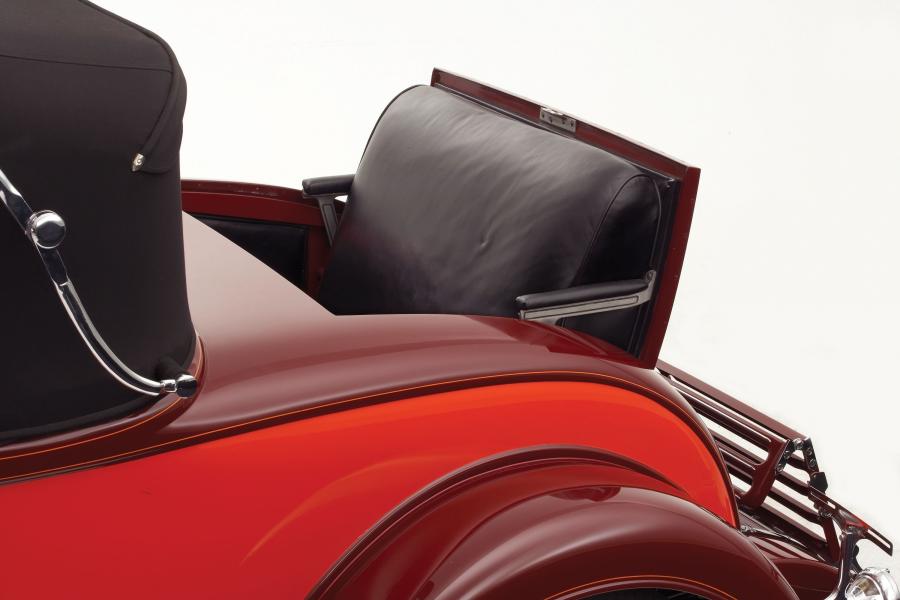  Cadillac Series 452 V16 Convertible Coupe by Fleetwood 1930 года  (фото 4 из 21)